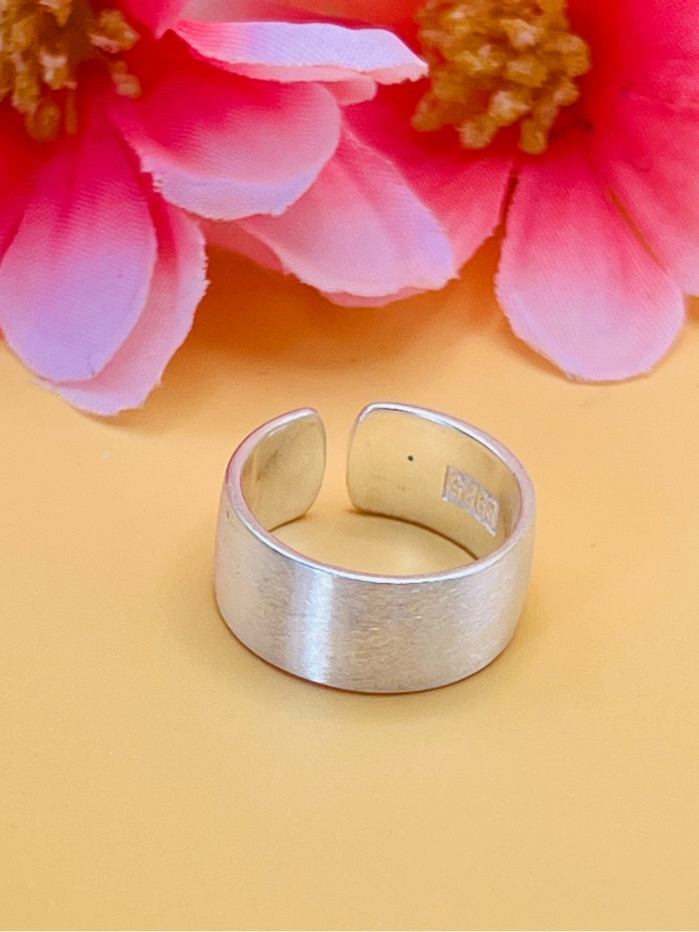 Adjustable .925 Silver thumb Ring